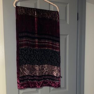 Elegant Velvet Silk Vicose blend Scarf with Floral Patterns and stripes purple